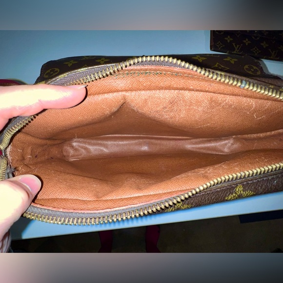 Vintage Louis Vuitton purse and wallet - Picture 8 of 15